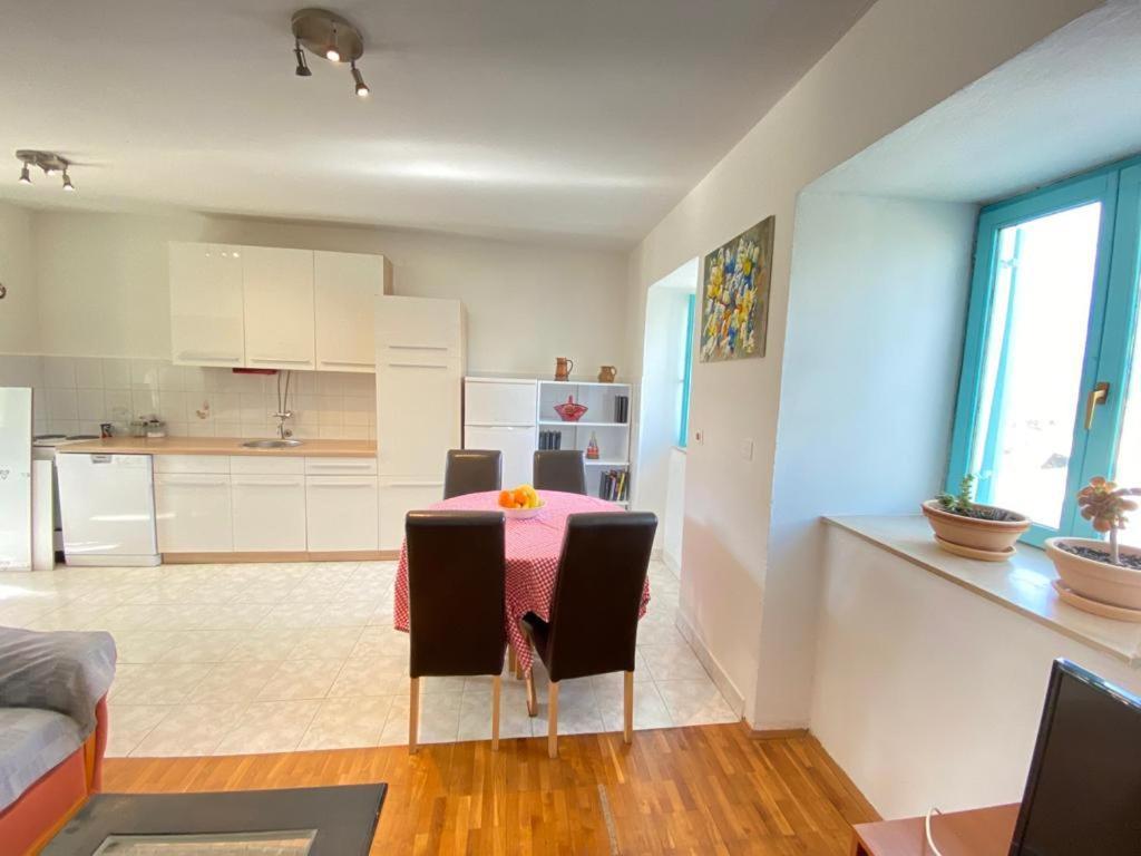 Marta Apartment Pridraga